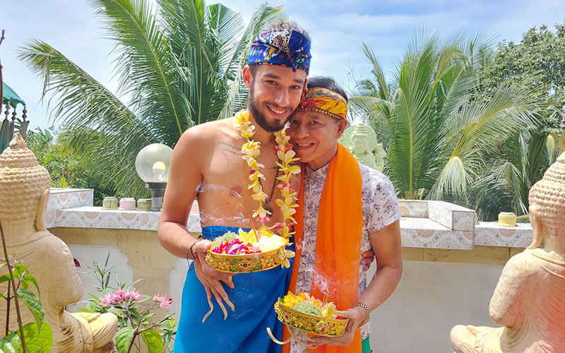 PACKAGE 5: 70-Minute Combination of Spiritual Healing and Palm Reading